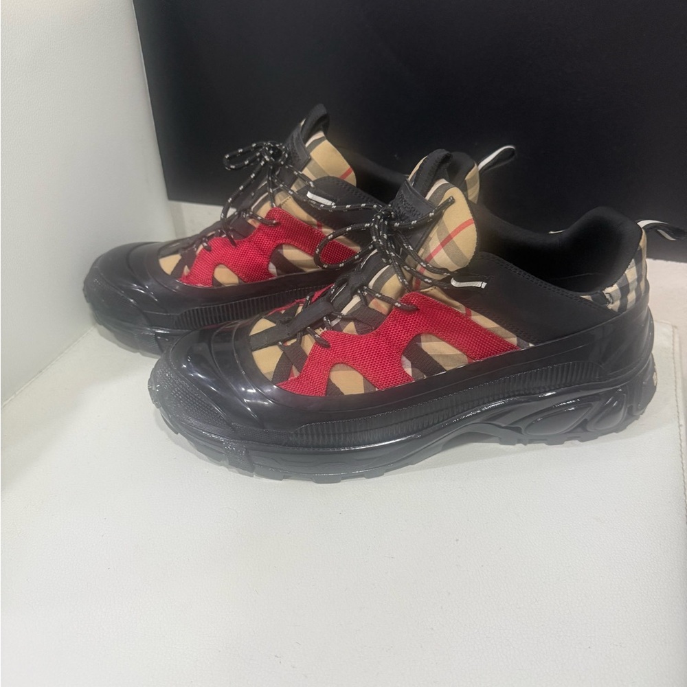 Burberry Red and Black High-Top Sneakers - Picture 2 of 7